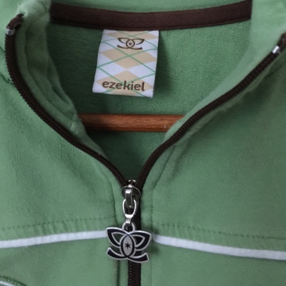 Logo Sweatshirt - Picture 15 of 16